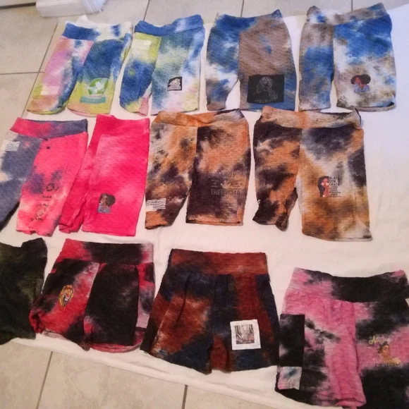 Clothes - Picture 5 of 8